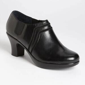 Dansko Banks pump heeled shoes